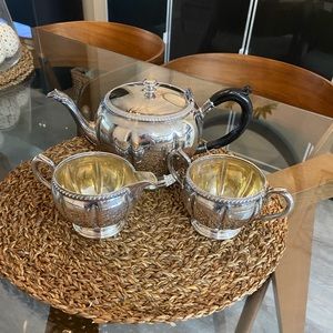Wm A Rogers silver plated tea set